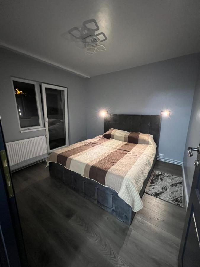 The Urban Hub 2 Apartman Jászvásár Kültér fotó