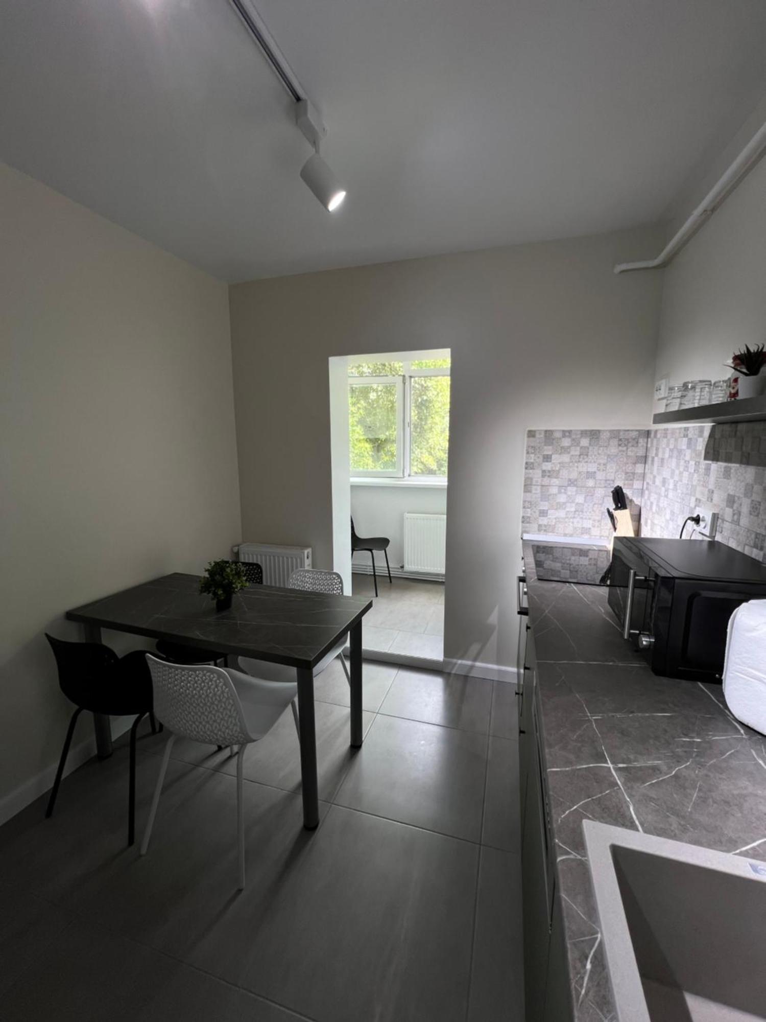 The Urban Hub 2 Apartman Jászvásár Kültér fotó
